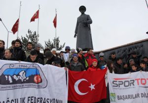 Dağcılar Palandöken kampında